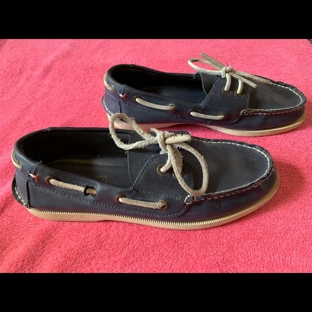 Hilfiger navy boat shoes